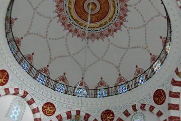 Cami Mukarnasları