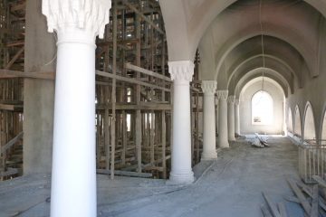 Mukarnaslı Sütun Başlığı 20 Mukarnaslı Sütun Başlığı