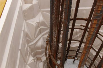 Mukarnaslı Sütun Başlığı 24 Mukarnaslı Sütun Başlığı