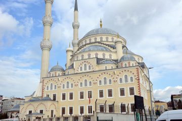 Cami Pencere Mukarnasları